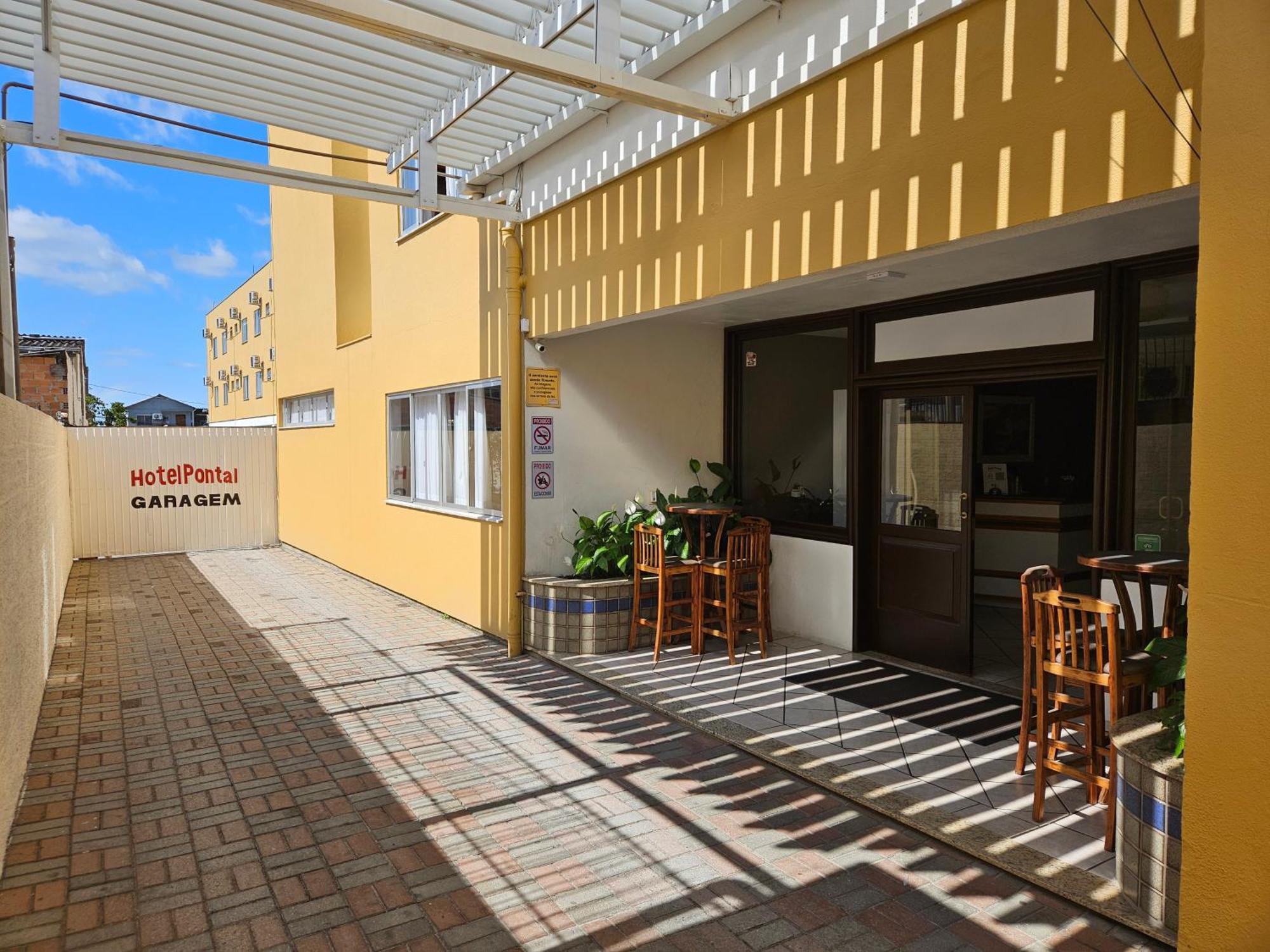 פלהוקה Hotel Pontal מראה חיצוני תמונה