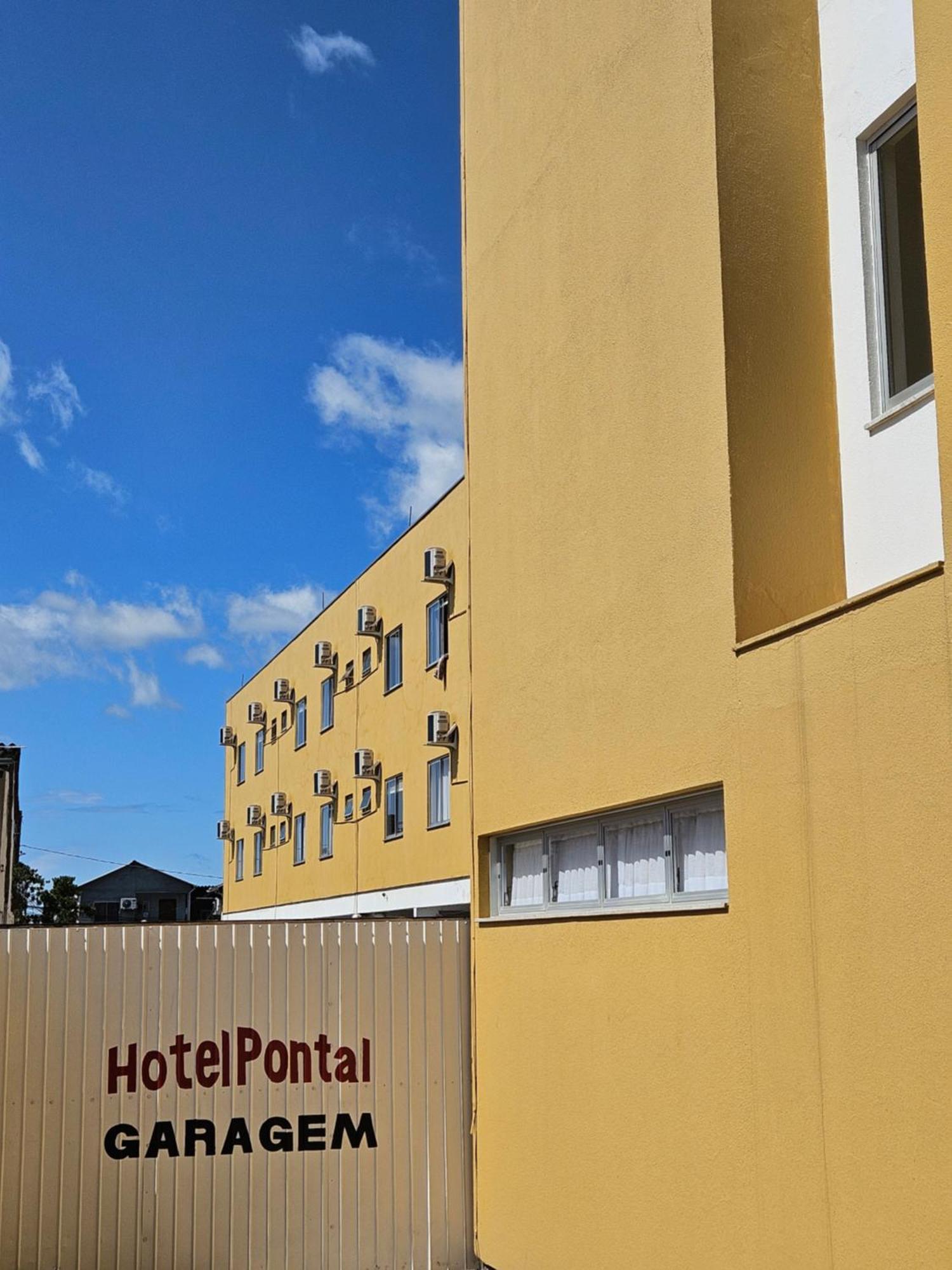פלהוקה Hotel Pontal מראה חיצוני תמונה