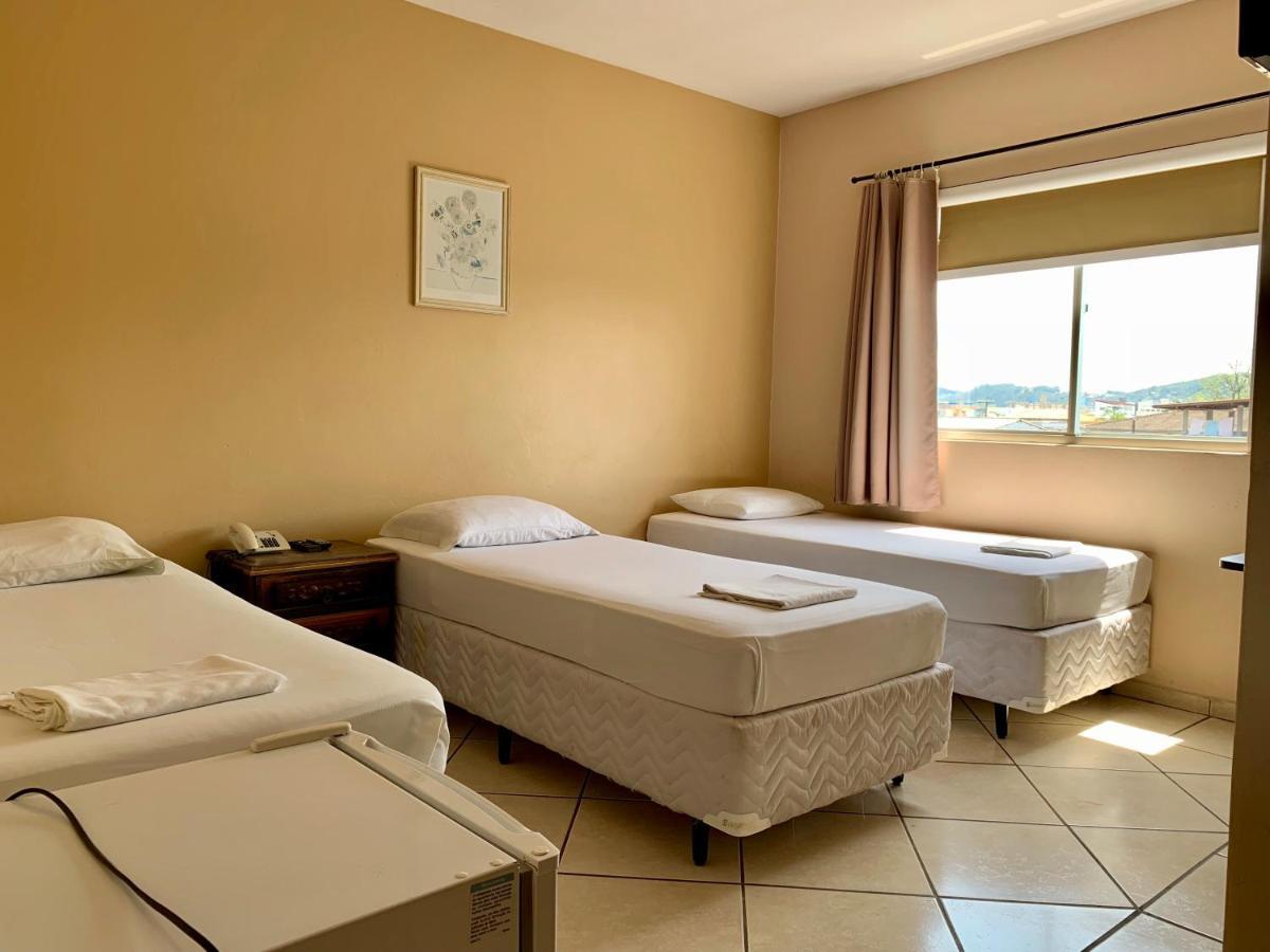 פלהוקה Hotel Pontal מראה חיצוני תמונה