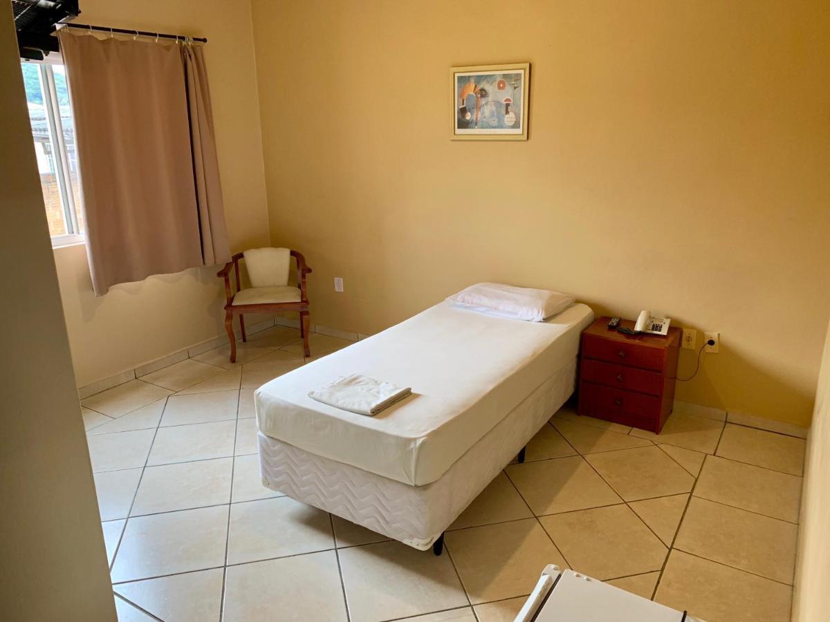 פלהוקה Hotel Pontal מראה חיצוני תמונה